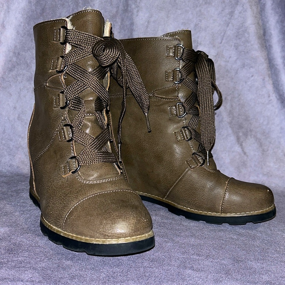 UNIVERSAL THREAD Wedge Boots